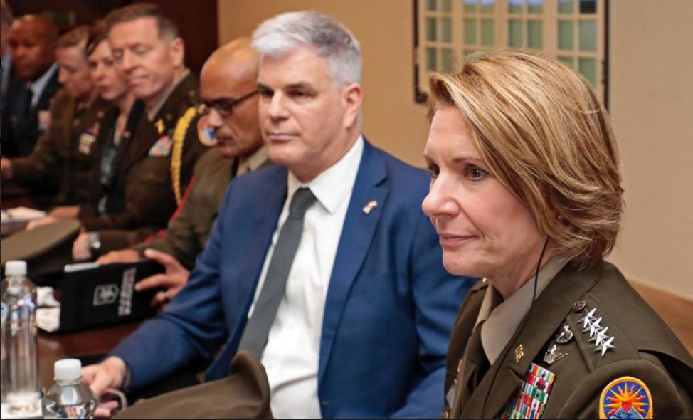 Az amerikai déli parancsnokság főparancsnoka, Laura Richardson beleegyezett, hogy együttműködik Paraguay kormányával