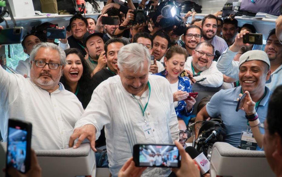 December 15-én López Obrador felavatta a Tren Maya első szakaszát