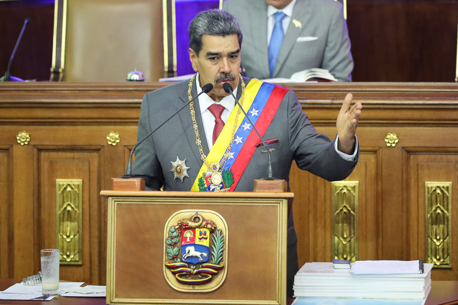 Maduro a parlamentben bemutatta a „7-T tervet Venezuela átalakítására és talpra állítására”