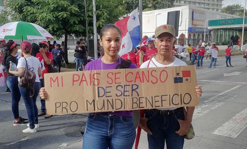 „Az országomnak elege van abból, hogy a világ jótevője” A panamavárosi tüntetők megkérdőjelezik országuk jelképét.