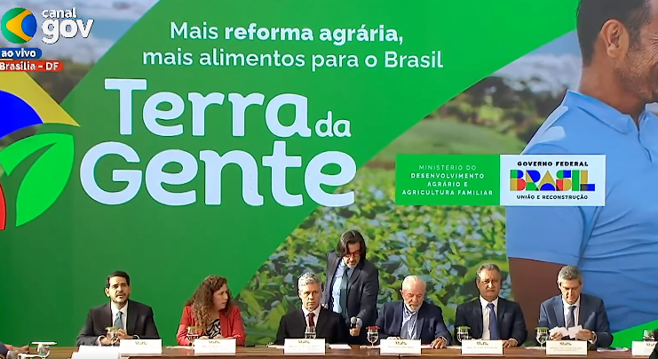 Lula da Silva elnök a Terra da Gente program bejelentésekor