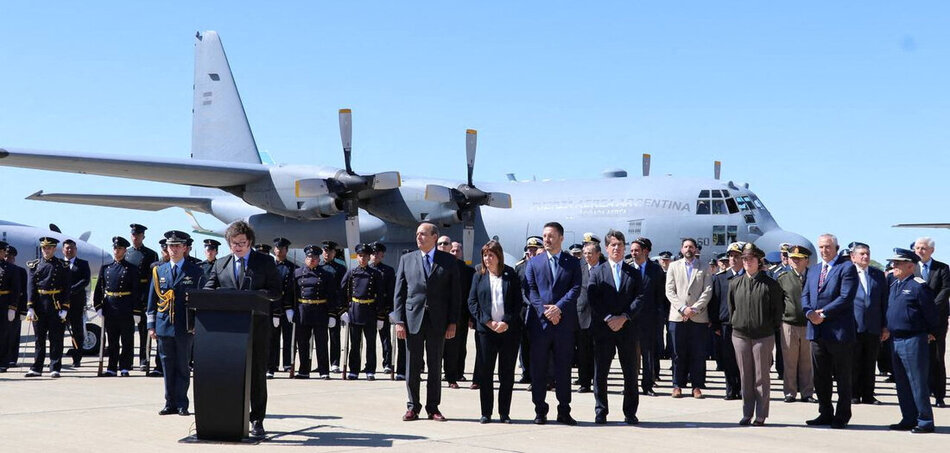 Ajándék az USA-tól: Milei argentin elnök köszönetét fejezi ki az új szállító repülőgépért