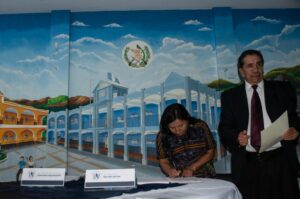 María Calán Chimaltenango kormányzójának beiktatása