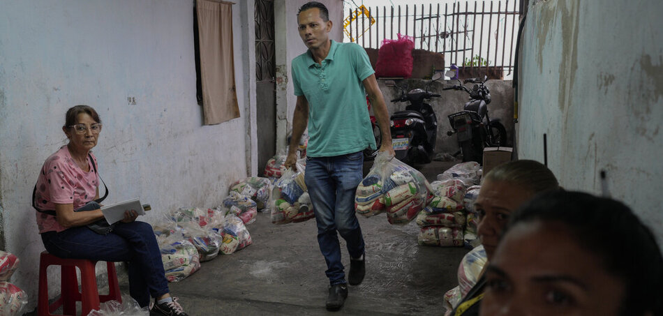 A venezuelai kormány a CLAP-programmal támogatja a lakosság élelmezésé