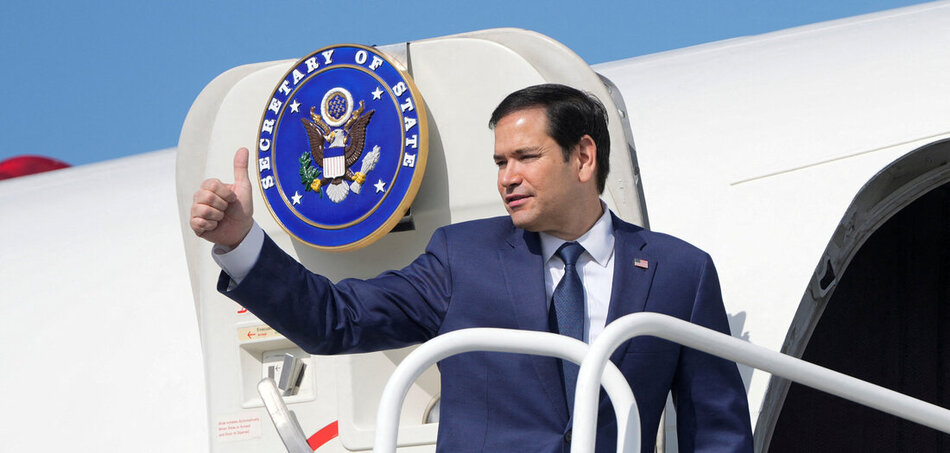 Marco Rubio amerikai külügyminiszter a panamavárosi Albrook repülőtéren