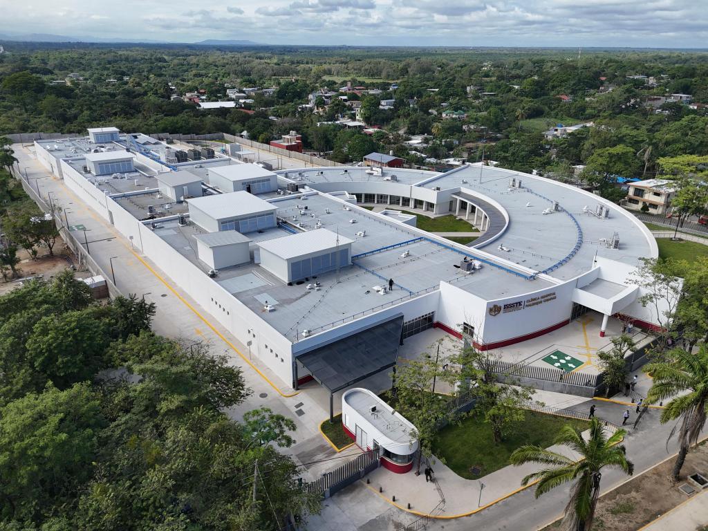 A távoli régiók kórházai, itt a chiapasi Palenque-ben, kubai orvosokkal jobban működnének