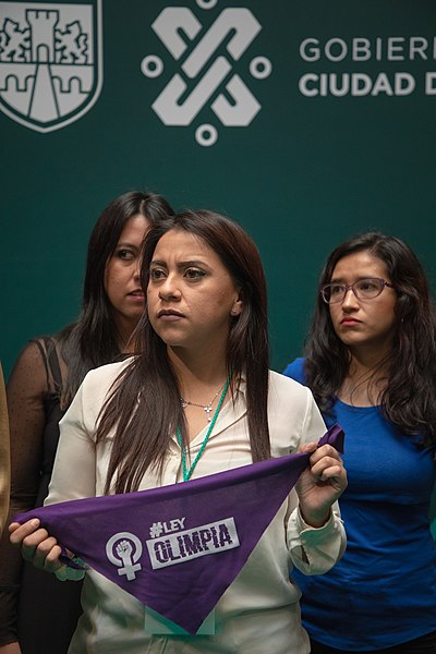 Olimpia Coral Melo, az aktivista, akiről az Olimpia törvényt elnevezték, egy 2019-es mexikóvárosi rendezvényen