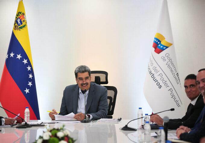 Maduro: „Venezuela nyitott minden külföldi befektetés előtt”