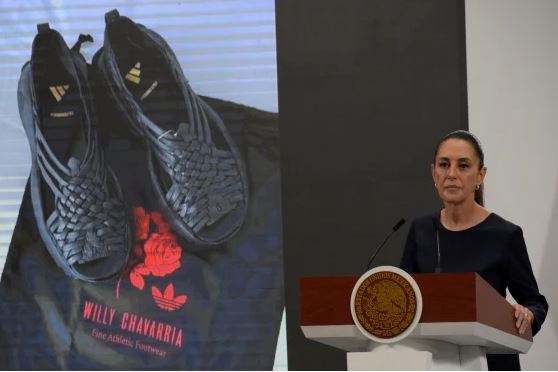 Claudia Sheinbaum mexikói elnök azt nyilatkozta, hogy az Adidas tárgyalásokat folytat Oaxaca állam hatóságaival a plágium áldozatául esett kézművesek kártalanításáról
