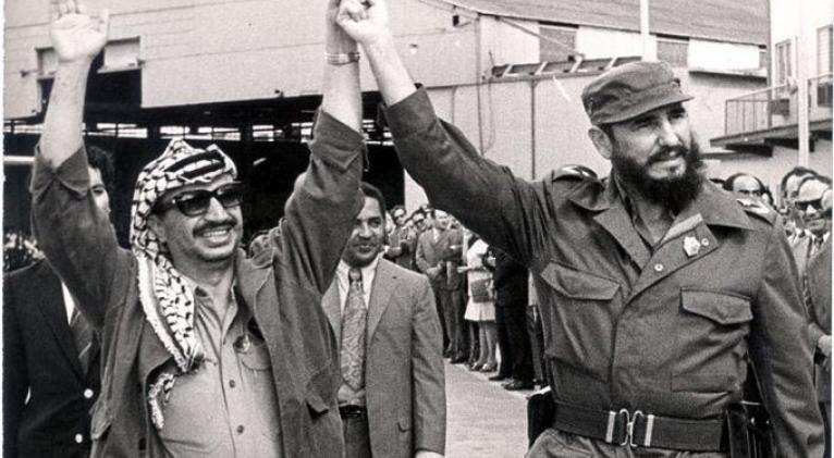 A palesztin vezető, Jasszer Arafat Fidel meghívására nyolc alkalommal járt a szigetországban