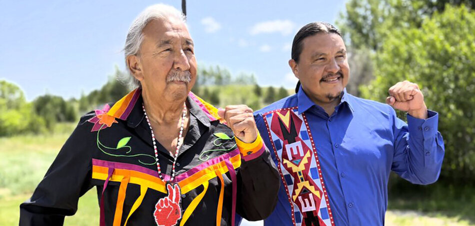 Nem adta fel a harci szellemet: Leonard Peltier Chase Iron Eyes-szal, a Lakota People’s Law Project képviselőjével