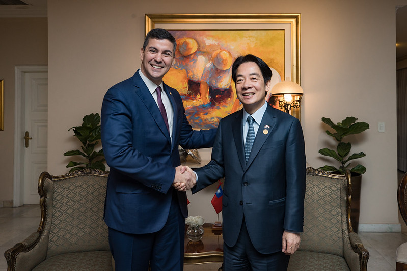 Santiago Peña, Paraguay elnöke Tajvan elnökével, Laj Csing-te-vel 2023 augusztusában