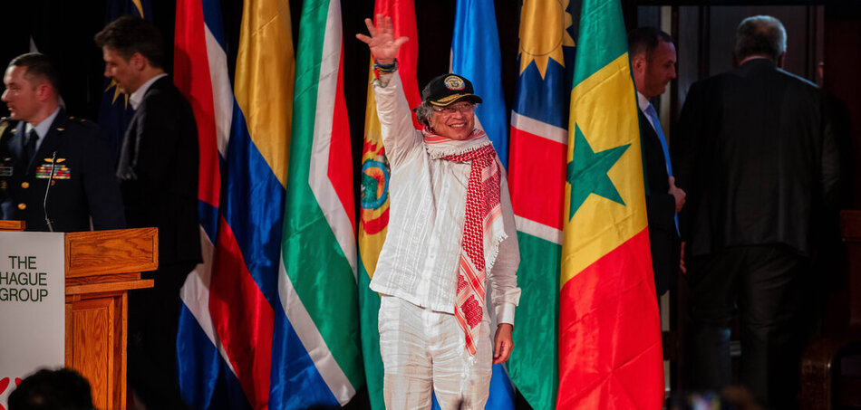 A nemzetközi jog feltétlen tiszteletben tartása: Kolumbia elnöke a Hágai Csoport tüntetésén