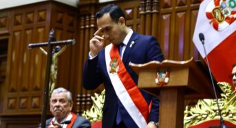 Boluarte leváltása után Peru új elnököt esküdt fel