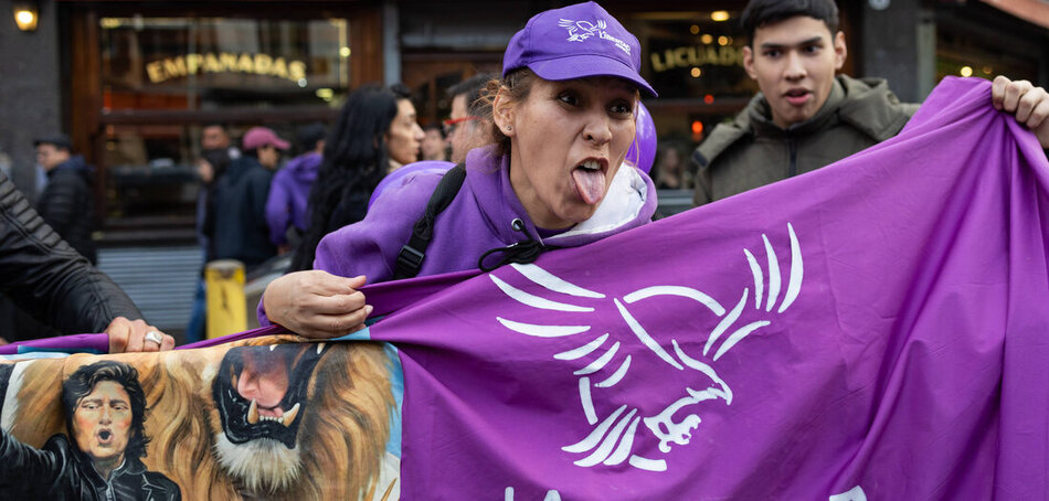 Milei-rajongók provokálják az ellen tüntetőket az argentin elnök Buenos Aires-i fellépése során
