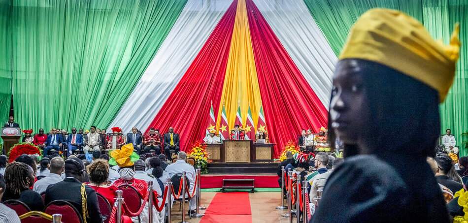 A paramaribói nemzetgyűlés kedden az ünnepségek központja