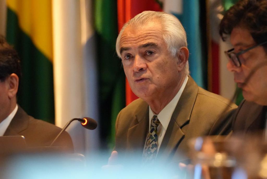 José Manuel Salazar-Xirinachs, a Cepal ügyvezető titkára a legfrissebb egyenlőtlenségi jelentés bemutatásakor