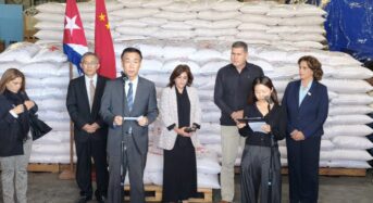 Kína 80 millió dolláros segélycsomagot küld Kubának