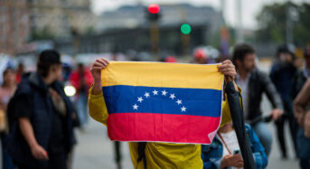 Kolumbia elnöke, Petro: Nem hallgatunk