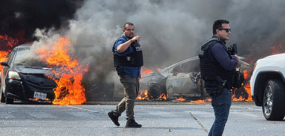 A mexikói drogkartellek fellázadtak: égő autók Zapopanban