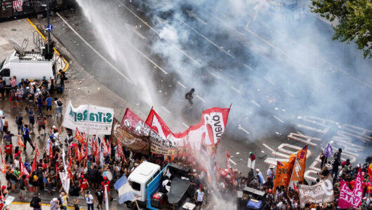 Milei csorbítja a jogokat