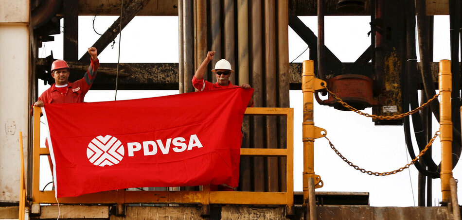 Az olajtermelés a munkások kezében. Ez már nem így van