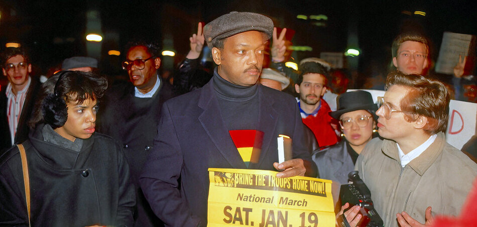 Egy nappal az Egyesült Államok iraki támadásának kezdete előtt Jackson békedemonstrációra szólított fel