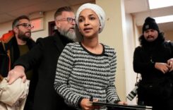 Omar figyelmeztet az ICE által az Egyesült Államokban előidézett eszkalációra