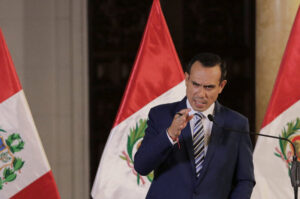 Alig volt ott, máris eltűnt: Jéri távozása nem változtat az ország irányvonalán