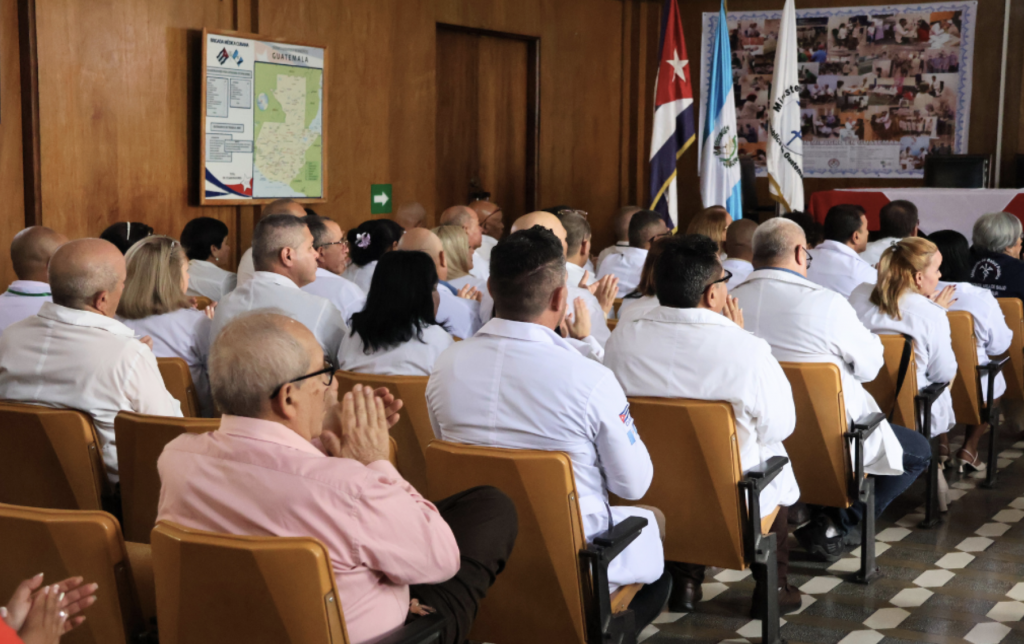 Még novemberben a guatemalai kormány is elismerte a kubai orvosi brigádok munkáját