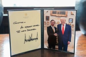 Mintha egy családi albumból lenne. Fotó Gustavo Petro Instagram-oldaláról