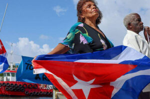 Aktivisták tartanak sajtótájékoztatót Miamiban a Kubába tartó szolidaritási konvojjal kapcsolatban (2026. március 17.)