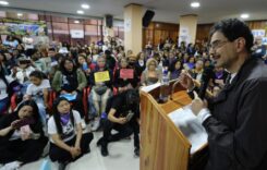 A baloldali Iván Cepeda vezeti a közvélemény-kutatásokat