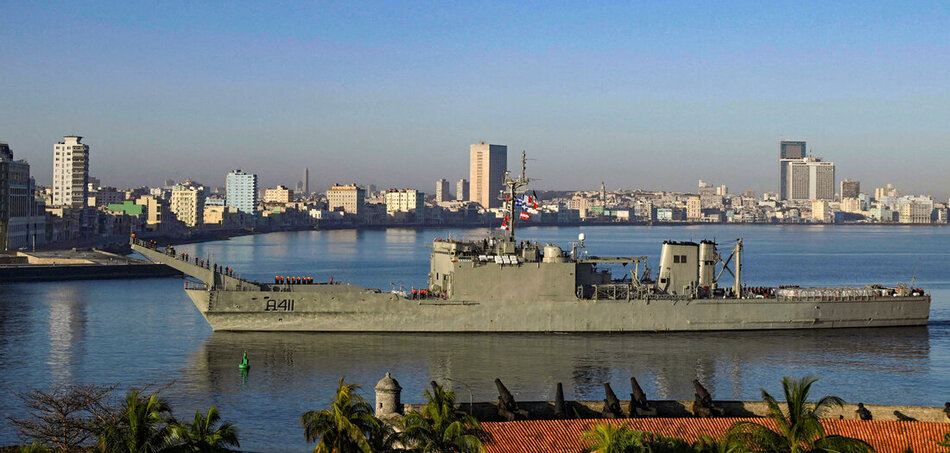 Mexikói hadihajó áttöri a blokádot és segélyszállítmányt visz Havannába (2026. február 28.)