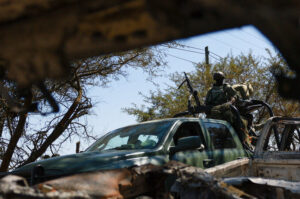 Útlezárások és tűzvészek: mexikói katonai járőr Tapalpában, február 24-én