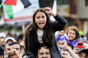 A Quilcué–Cepeda páros mögött állnak: a Pacto Histórico választási rendezvénye március 21-én Bogotában