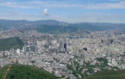 A venezuelai jobboldali ellenzék új választásokat követel