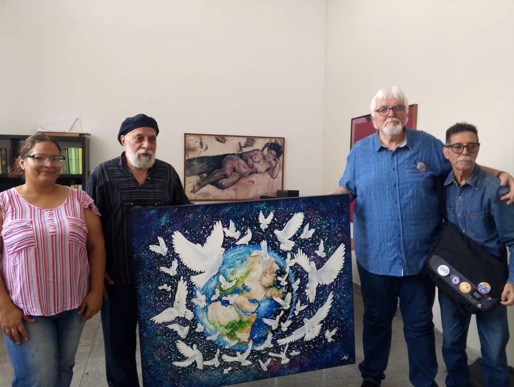 Carsten Hanke a békefestmény átadásakor a Bellas Artes Nemzeti Múzeumban Caracasban