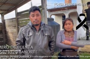 Royer Pérez (fent jobbra) szülei videóüzenetben kértek a támogatást a holttest hazaszállításához