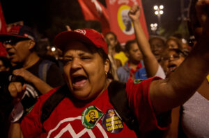 Tiltakozások a hatnapos munkahét eltörléséért São Paulóban