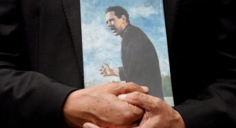 „Forradalmi és teljes erővel”