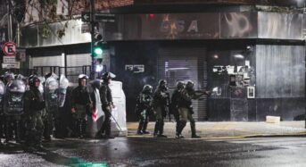 Argentína a tiltakozások nyomán enyhíti a tulajdonvédelmi törvényt