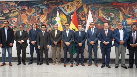 Bolívia: Az OAS-küldöttség párbeszédre szólít fel, Paz bemutatja az új kabinetet