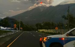 Guatemala a legmagasabb, vörös riasztási szintet hirdette ki a tűzvulkán kitörése után