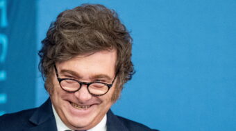 Miért gúnyolja Milei az adósságokkal küzdő embereket?